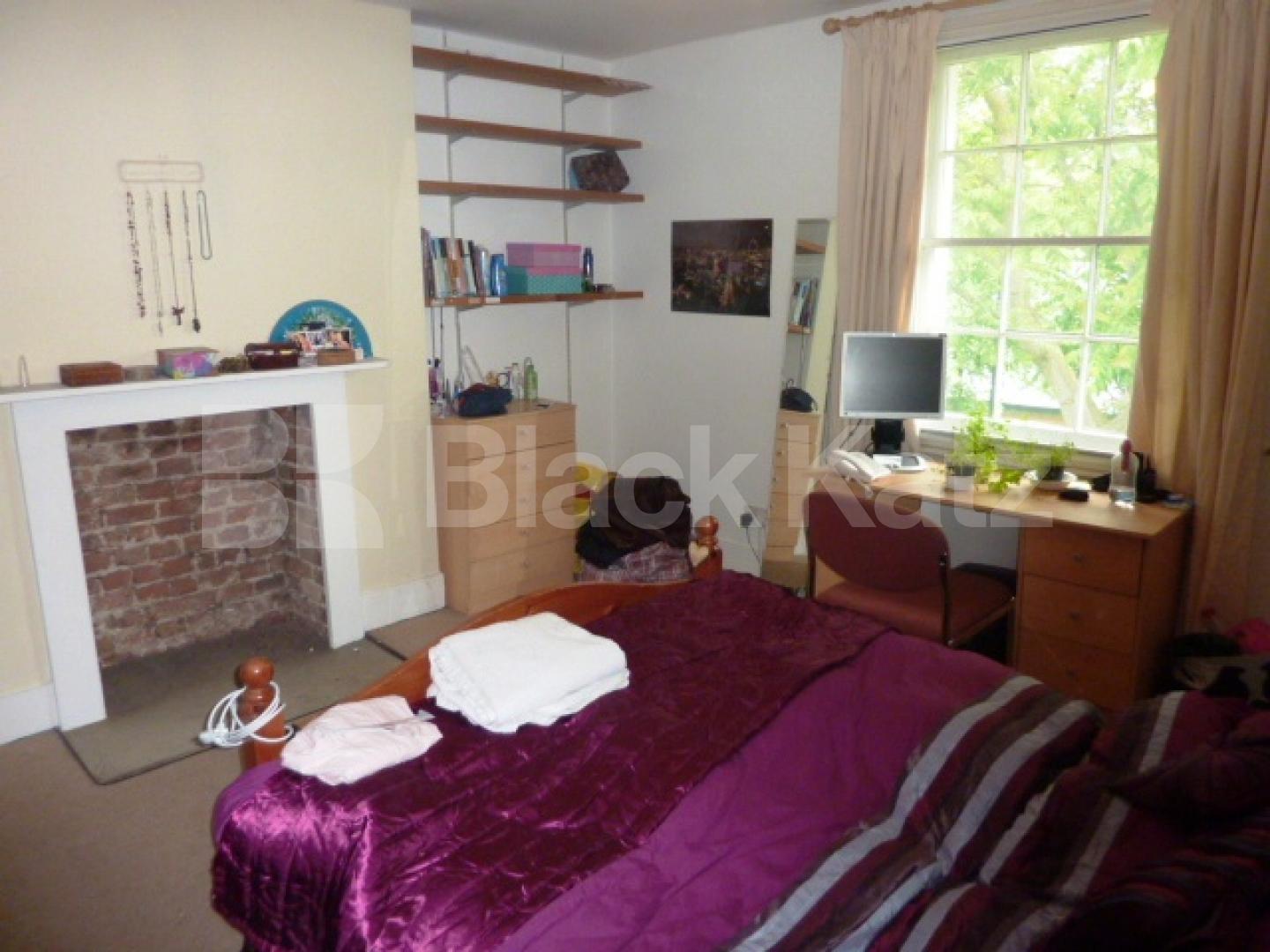			NEW INSTRUCTION!, 2 Bedroom, 1 bath, 1 reception Flat			 Camden Road, CAMDEN